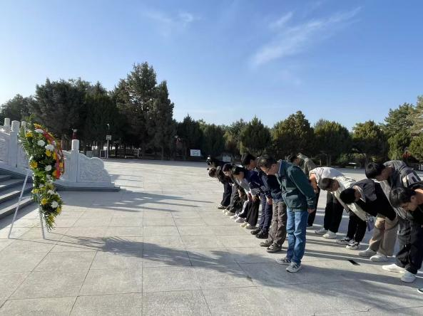 图片4.png 图片4.png