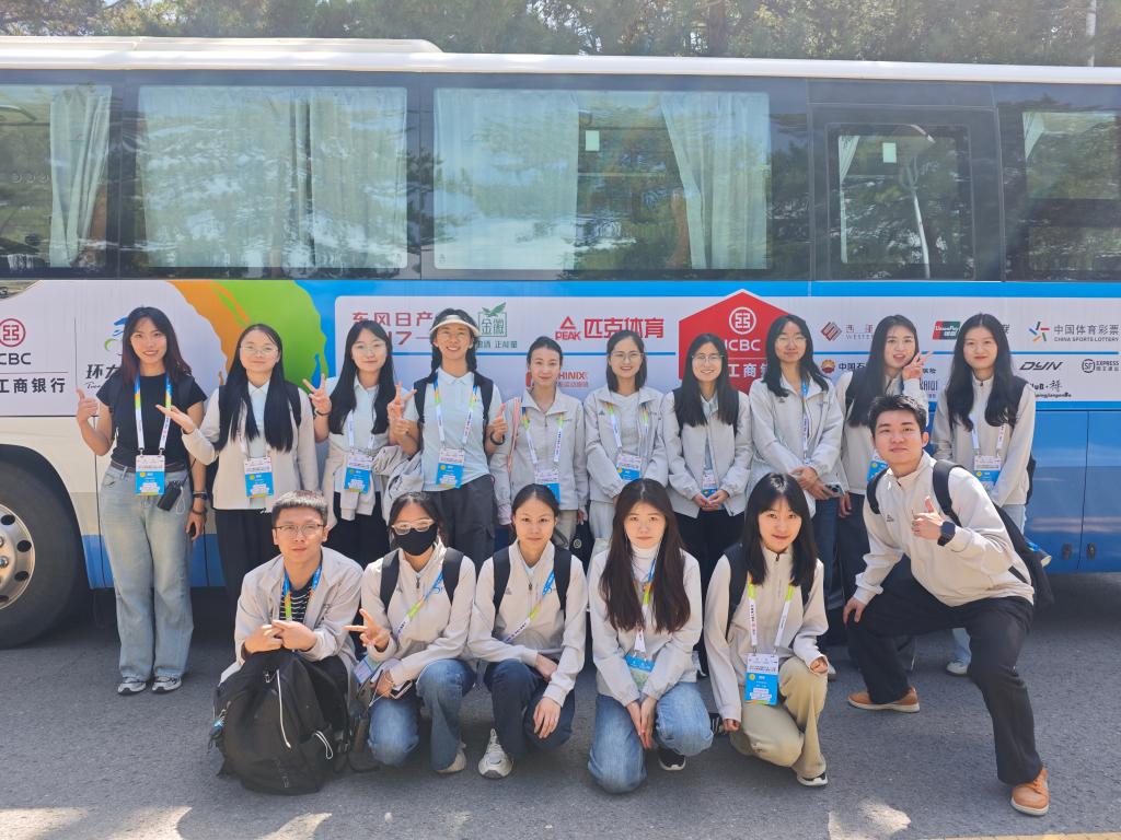 环青赛1.jpg 环青赛1.jpg