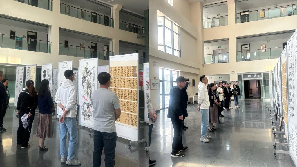 4112067c9fe17f4ec9802338a98c6fb.jpg 4112067c9fe17f4ec9802338a98c6fb.jpg